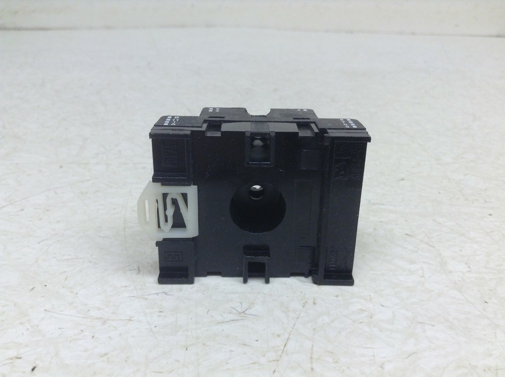 Carlo Gavazzi ZVD11 Relay Base