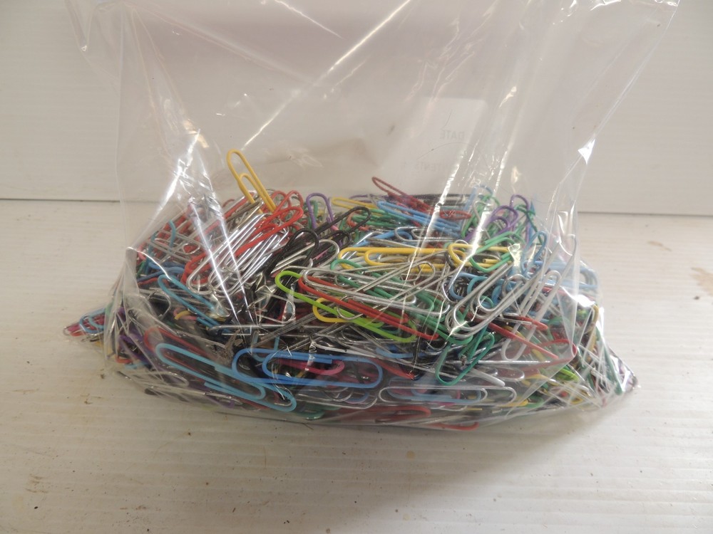 Paper Clips – Assorted Colors (1 lb. 11 oz. )