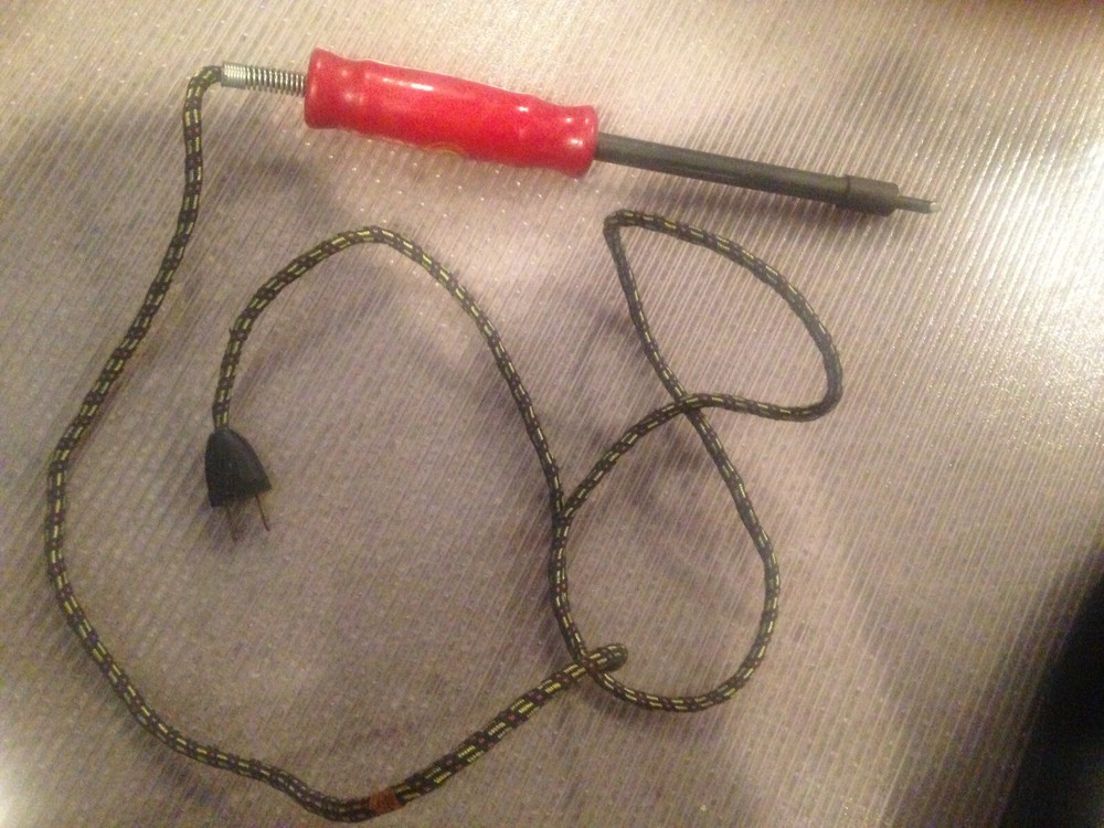 A VINTAGE SOLDERING IRON