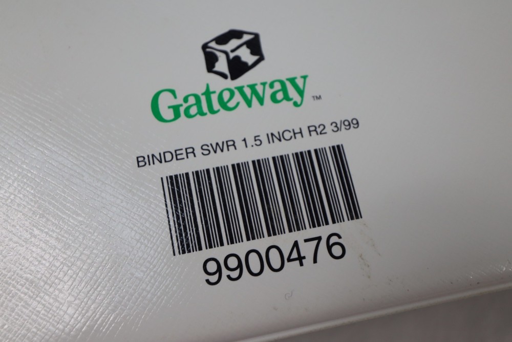 Vintage Gateway CD Software Storage Binder w/ MANY Software Cds See All Pictures