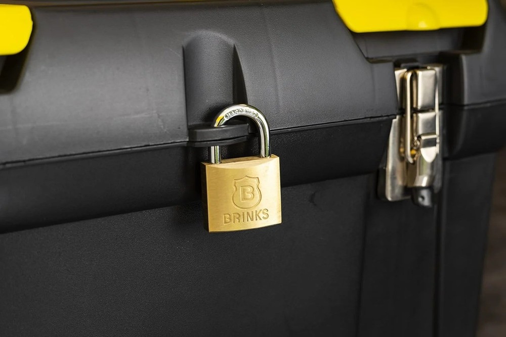 (2 pack) Brinks Solid Brass 40mm Keyed Padlock with 7/8in Shackle, 4 pack