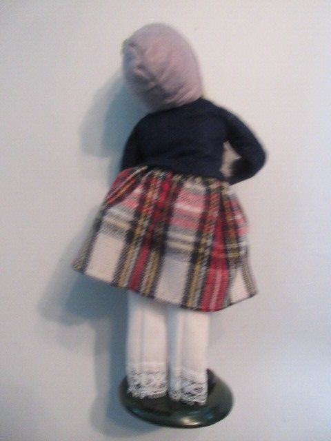 1994 Byers Choice Caroler