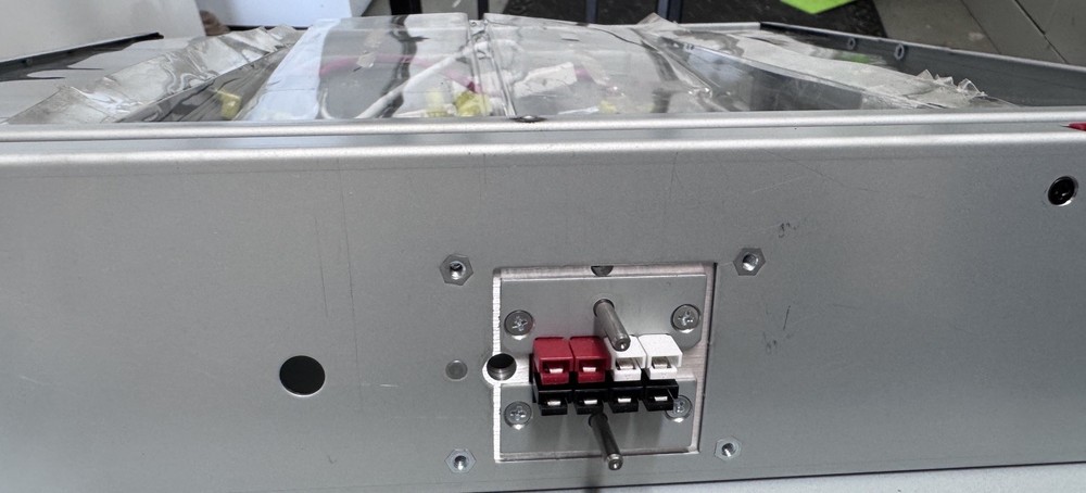 su6000rt4uhvpm Empty Battery Module - No Batteries Included
