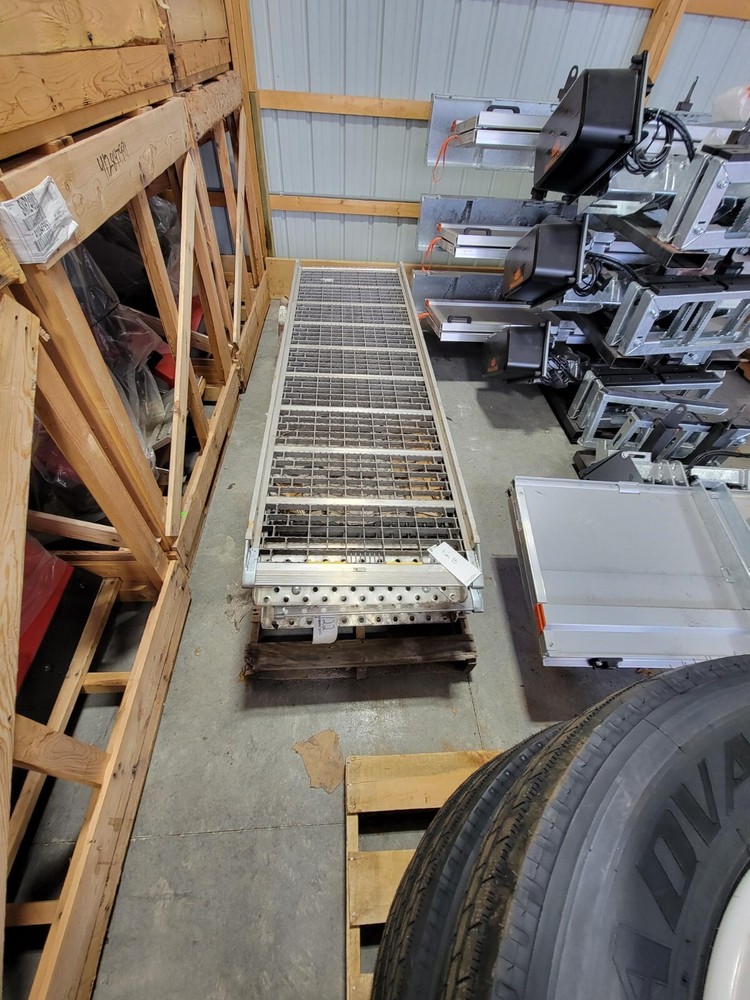 ROADWARRIOR 8FT WALK RAMP