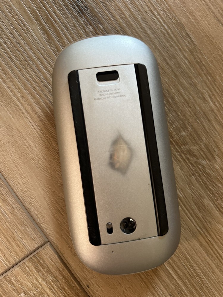 Apple Wireless Magic Mouse Model A1296 Tested / Working