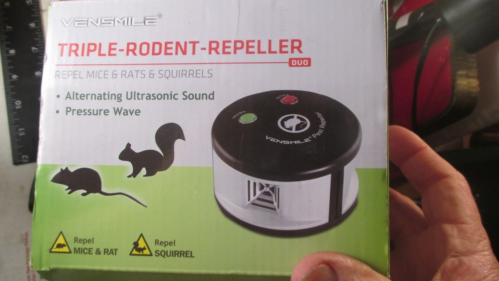 Duo Triple-Rodent-Repeller, Repels Mice & Rats & Squirrels