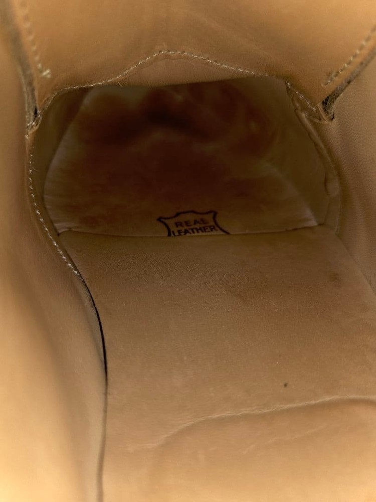 Trickers mudguard UK9 chukka boots