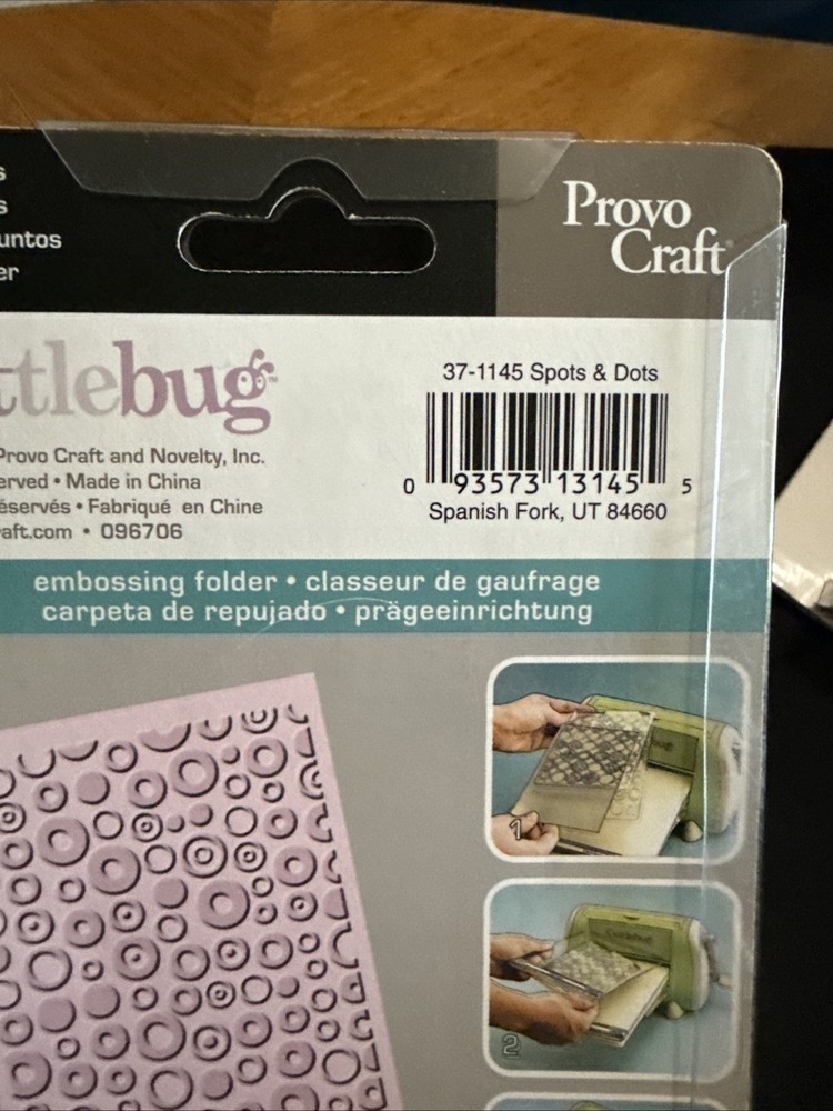 Cuttlebug SPOTS & DOTS Provo Craft Embossing Folder