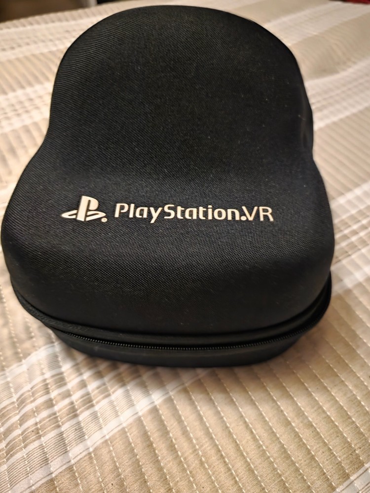 PlayStation VR Complete Bundle for PS4/PS5 - Headset, Camera, Move Controllers