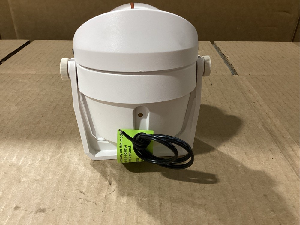 Ritchie Explorer Bracket Mount Compass B-51W ( Open Box / Scratched )