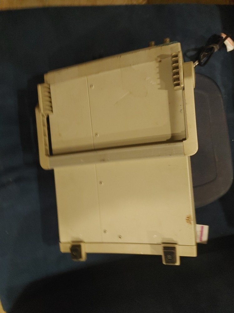 Escort EFC-3305. 3 GHz Microwave Frequency Counter