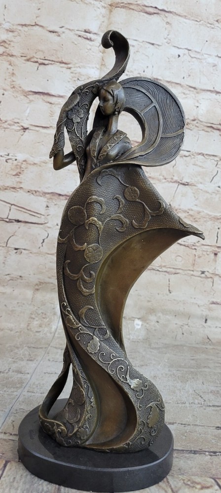 Handcrafted Museum Quality Classic Artwork Signed Original Bronze Sculpture
