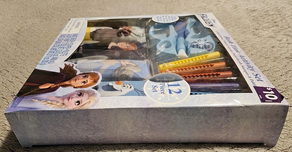 Disney Frozen 2 12 Piece Bath Time Activity Set