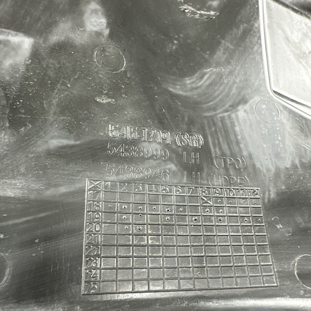 POLARIS SIDE PANEL UPPER LEFT Used
