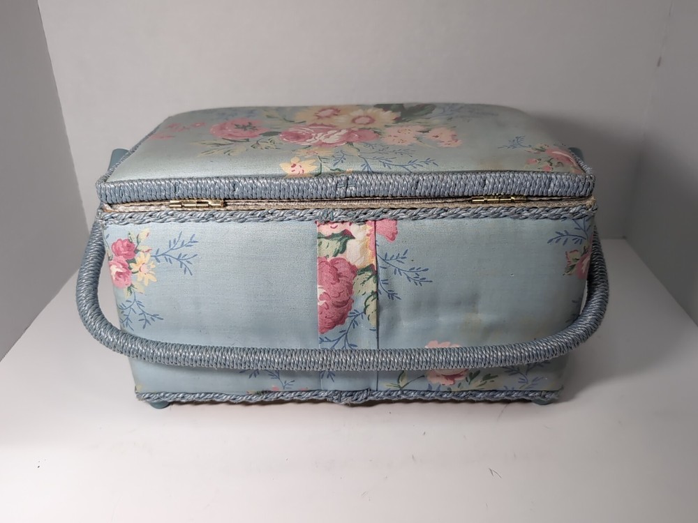 Vintage Sewing Box With Random Items Inside (A347)
