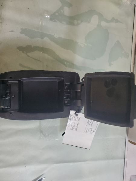 COROLLA 2017 Armrest/ front console 27849