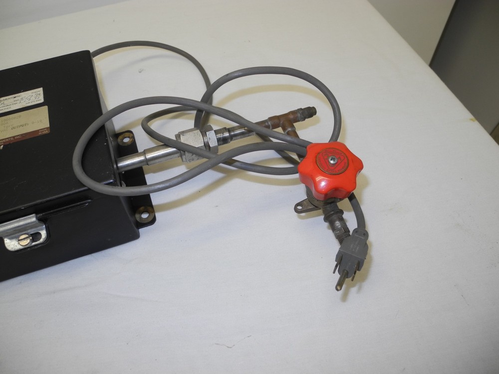 MKS INSTRUMENTS 220CA-10000B2B 10K TORR COMPACT ABSOLUTE CAPACITANCE MANOMETER