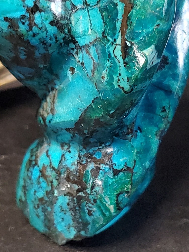 CHRYSOCOLLA Abstract Carving