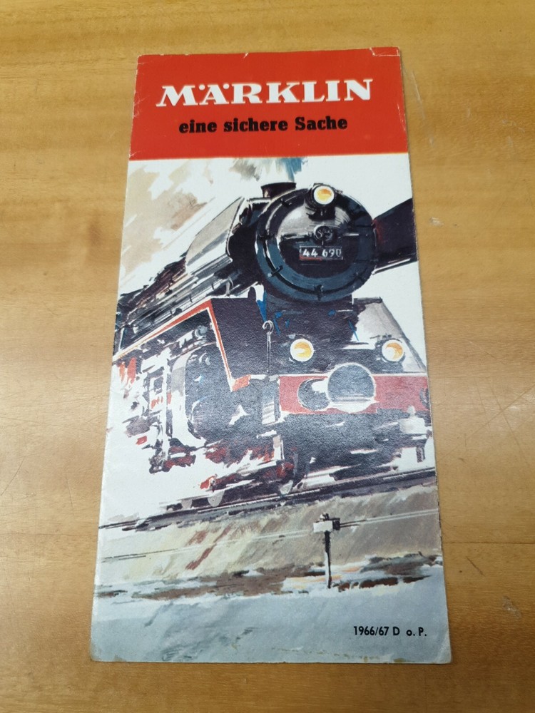 Marklin Folding Catalog Novelty 1966/67 German Language 12 Sides