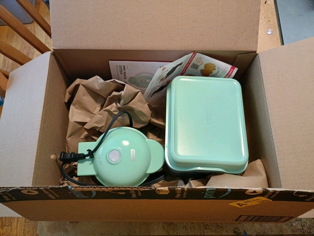 Dash Waffle Mini Maker System Open Box Teal