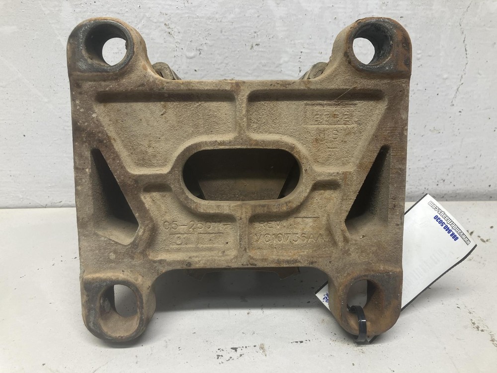 CAT C15 Engine Mount - Used | P/N VC10736AA