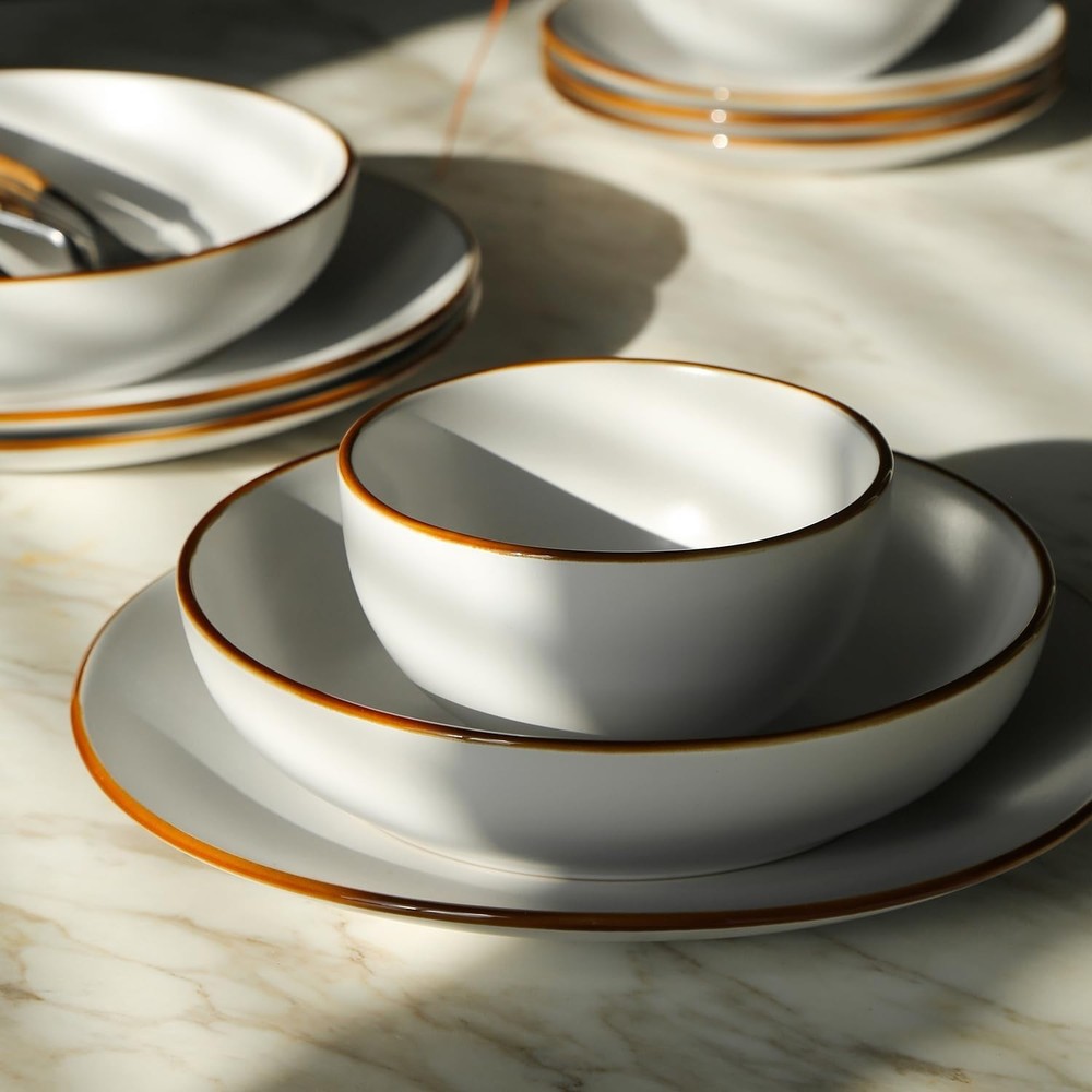 Brasa White Matte Stoneware 16-PC Dinnerware Set - Perfect for Casual Dining