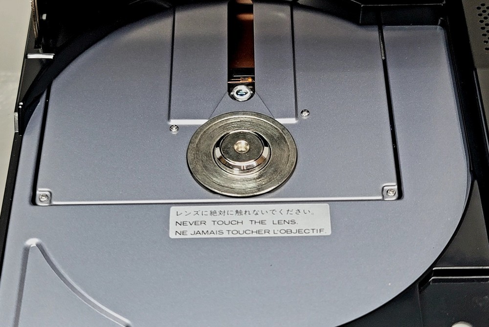 Vintage Hitatchi Discman CD Player DA-P100 Compact Disc Player W/Box tested work