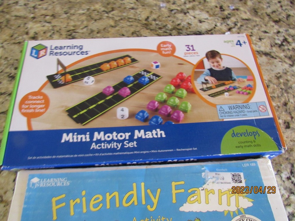 Lot 2 Learning Resources-Mini Motor Math-Friendly Farm Activity Sets-Games