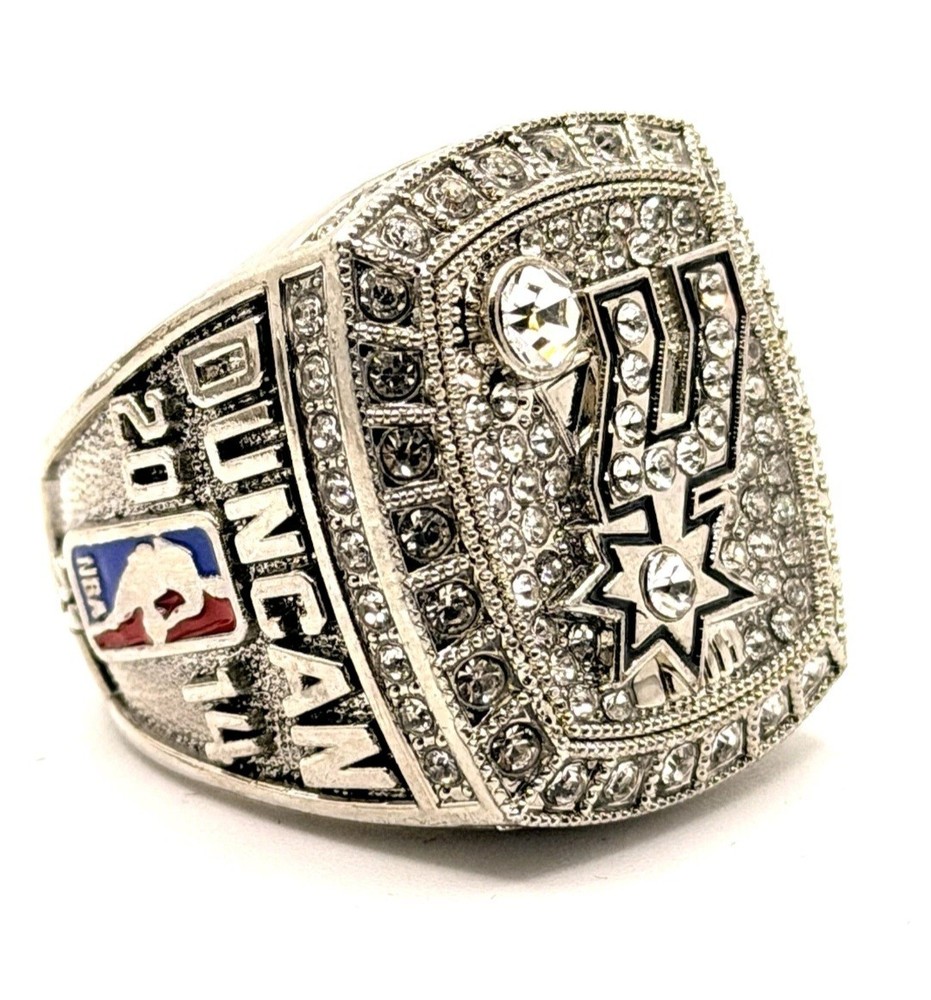 NBA / 2014 San Antonio Spurs Championship Ring / Duncan