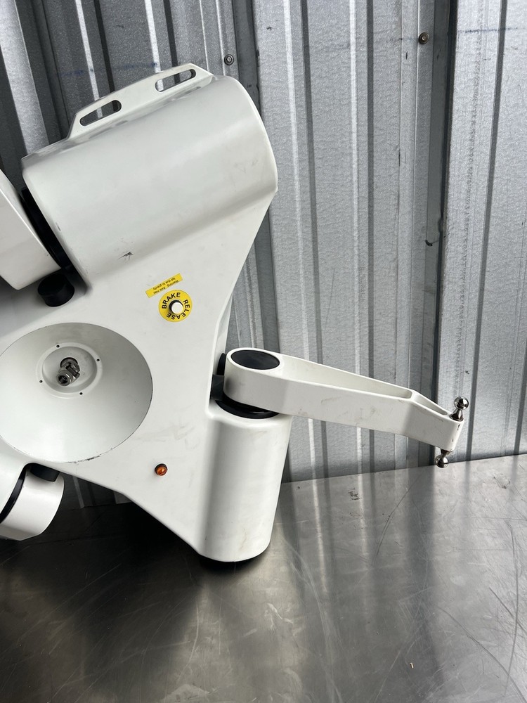 2017 Adept Omron Hornet 565 High Speed Picking Picker Robot