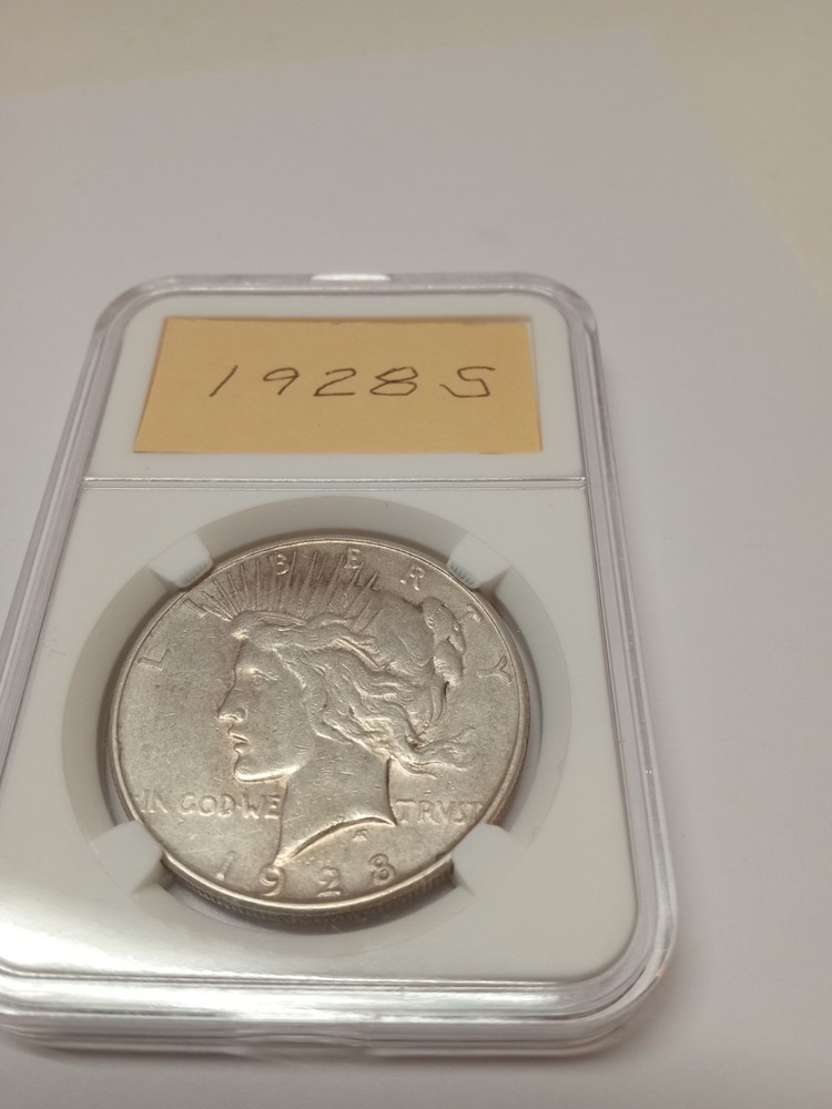 1928 S Peace Silver Dollar - Excellent Condition AU