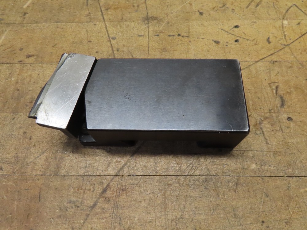 Aloris CXA-8 quick change threading tool holder