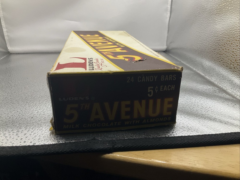 Vintage 5th Avenue Candy Box & Lid