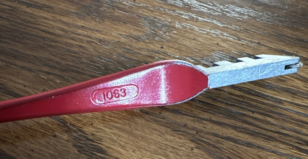 Vintage Red Devil Glass Cutter No. 1063