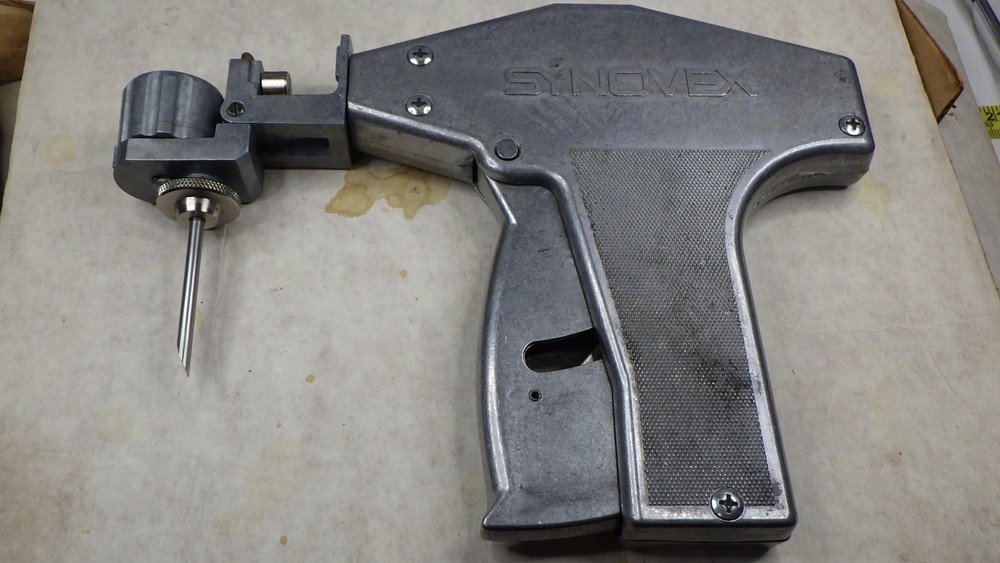 The Revolver for Implants for Cattle