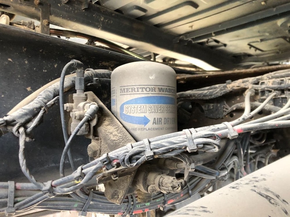 Meritor R955082 Air Dryer - Used