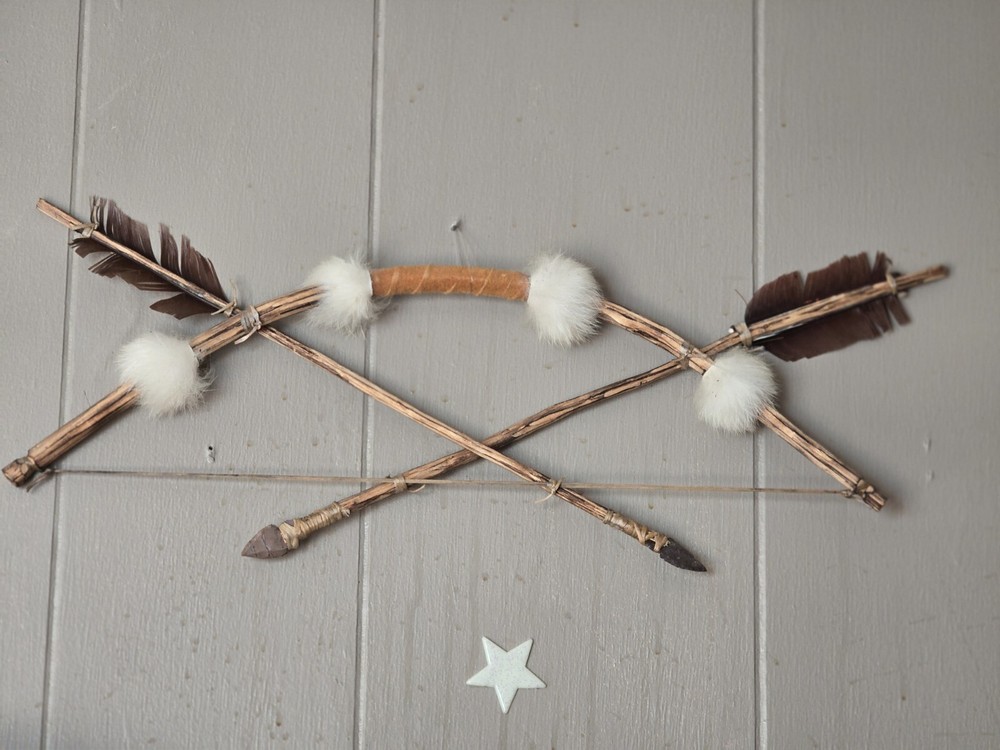 Vtg authentic Native Peace Bow & Crossed Arrows