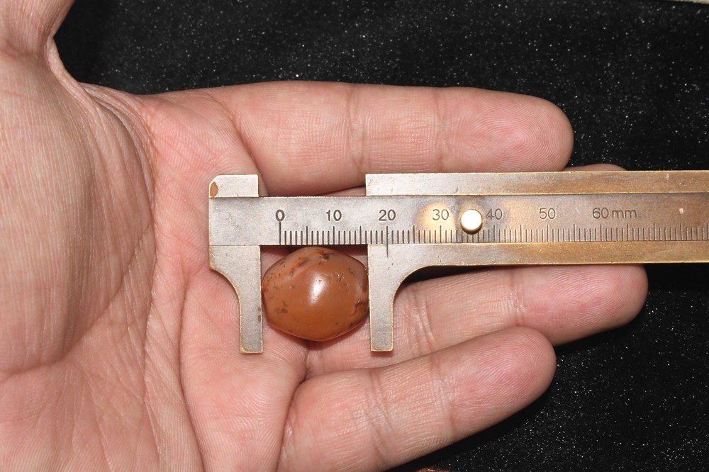 Authentic Central Asian Carnelian Stone Dzi Bead in good Condition