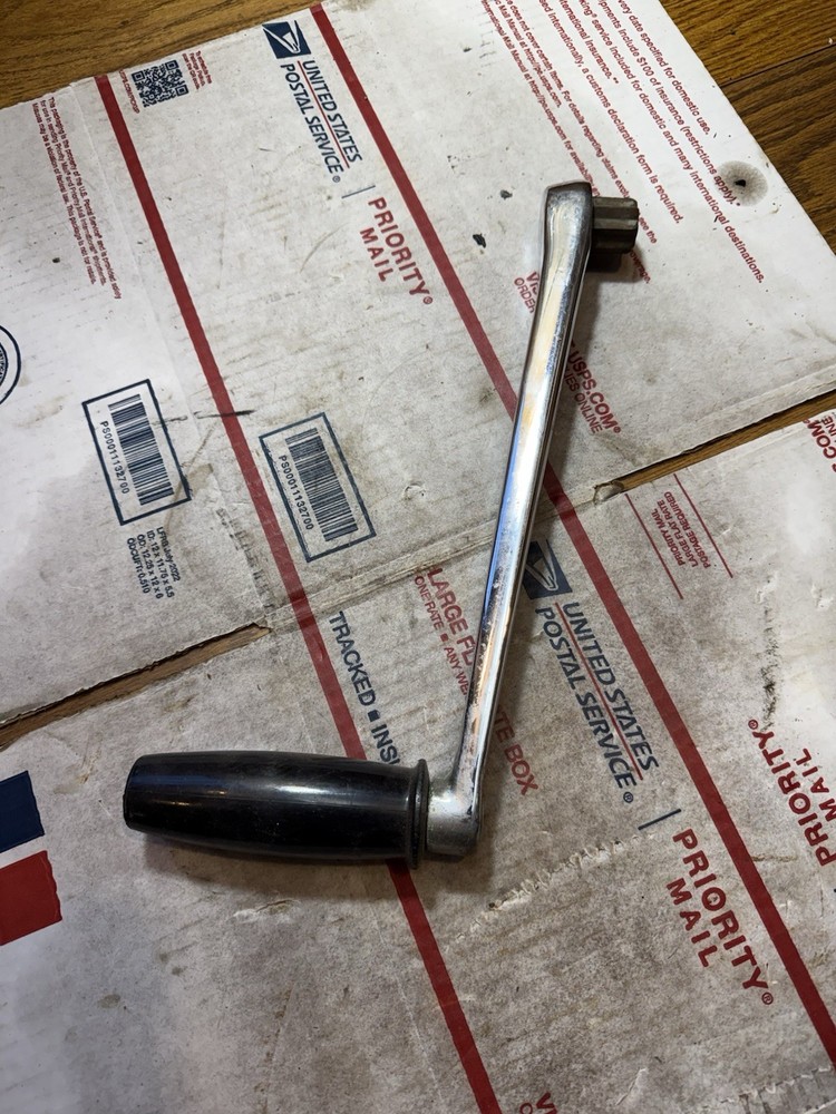 Lewmar winch handle