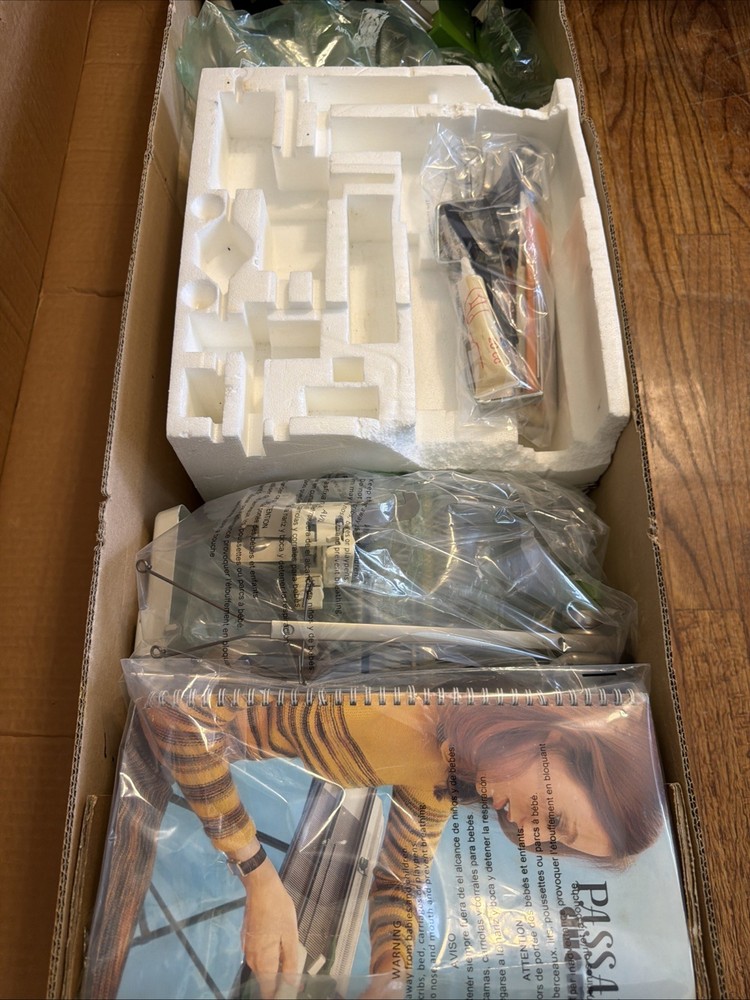 Passap Duomatic 80 Knitting Machine