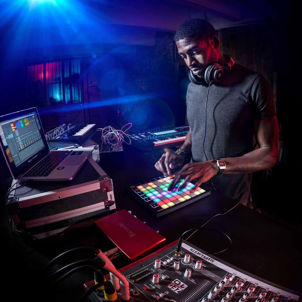 Novation Launchpad X Audio Recording Grid Controller for Ableton Live w Case