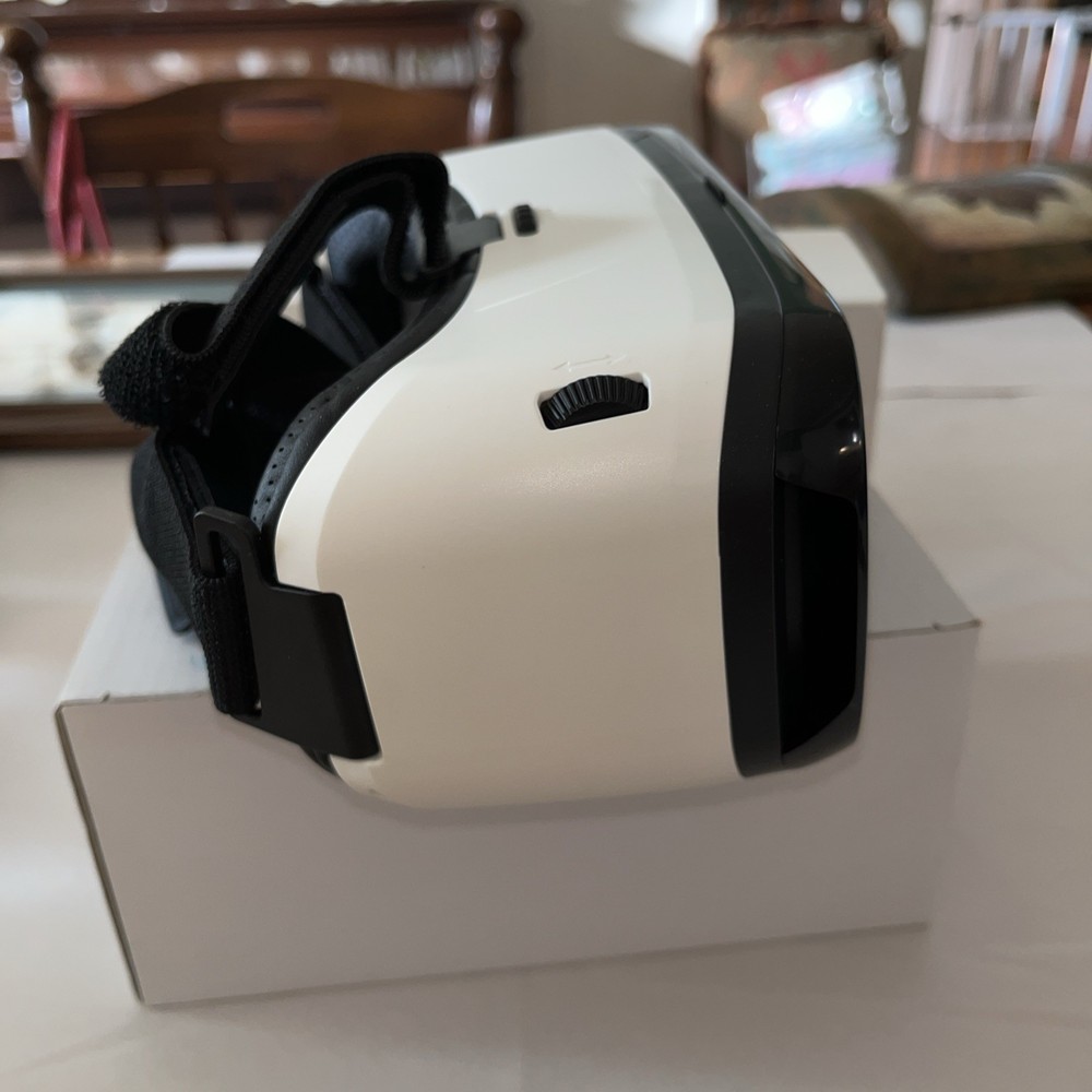 VR Virtual Reality Glasses Headset For Smartphone Adjustable Focus Black/white