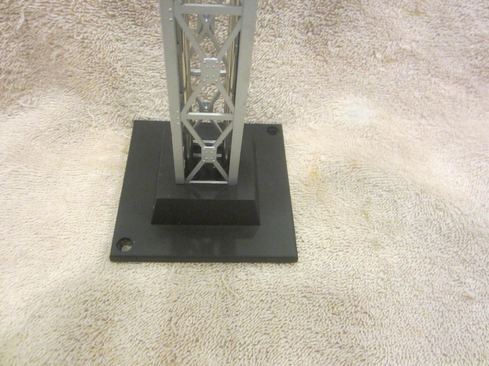 Lionel 6-24103 Double Floodlight Tower Operating
