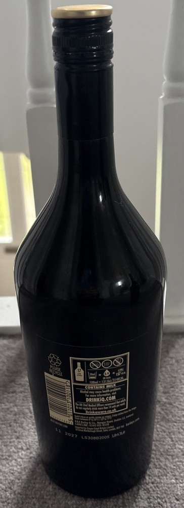 Baileys The Original Irish Cream Liqueur Empty Bottle IL