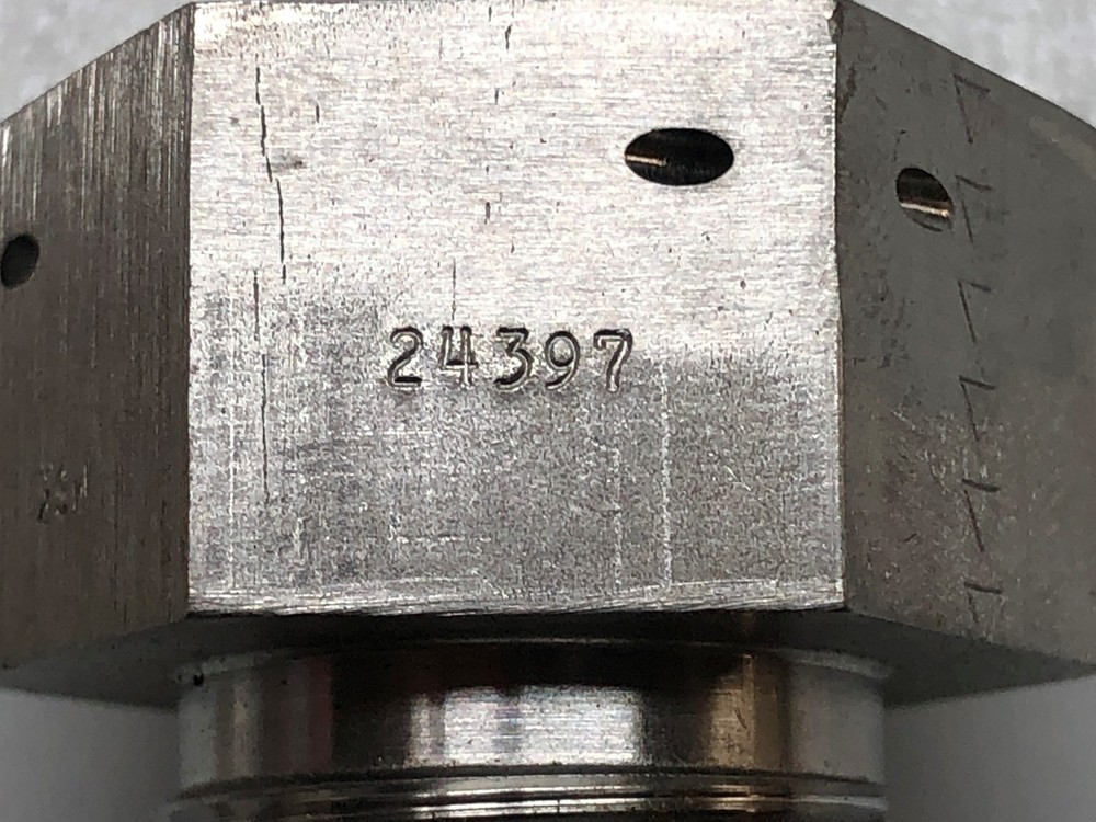 MIL SPEC STAINLESS STEEL BOSS REDUCER FITTING