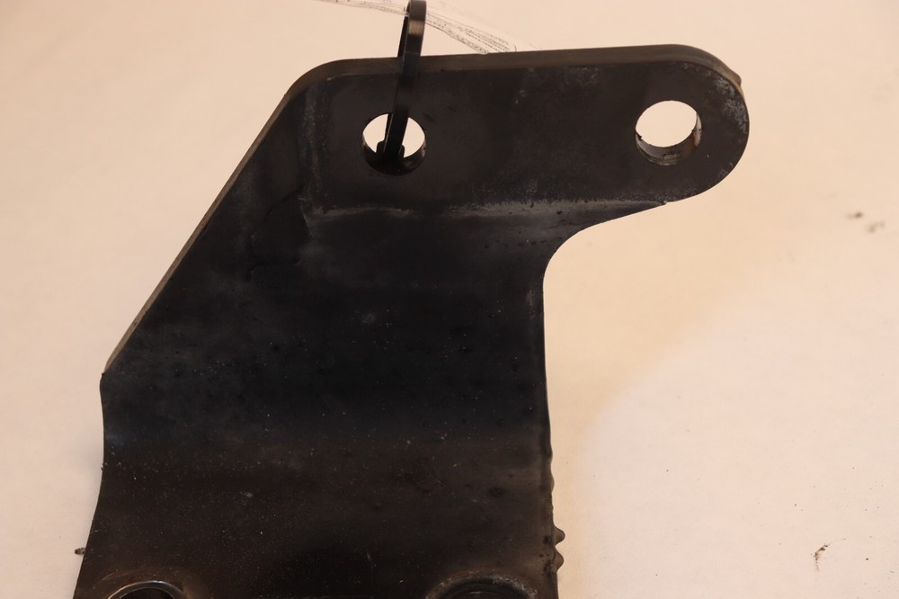 2013-2020 KENWORTH T680 PACCAR MX-13 FRONT LEFT ENGINE FRAME MOUNT BRACKET OEM