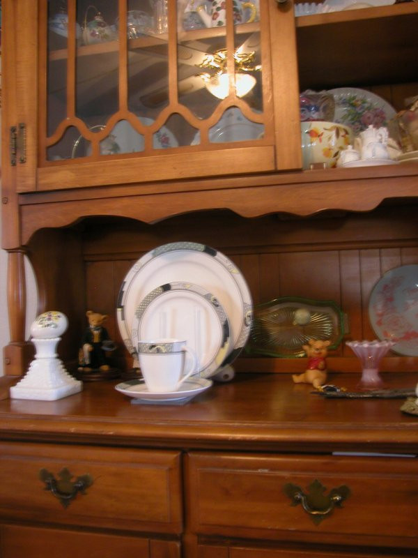 Heirloom Place Setting Display Rack