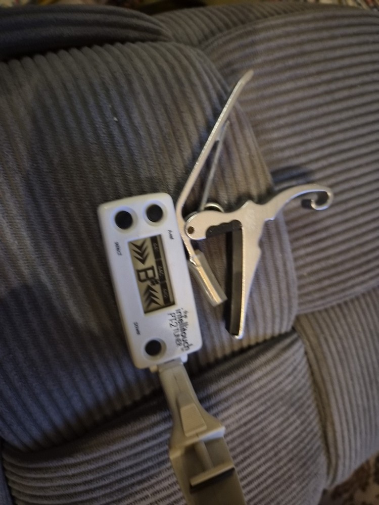 Intellitouch Chromatic Tuner PT2 Bare Bone Clips On Instrument