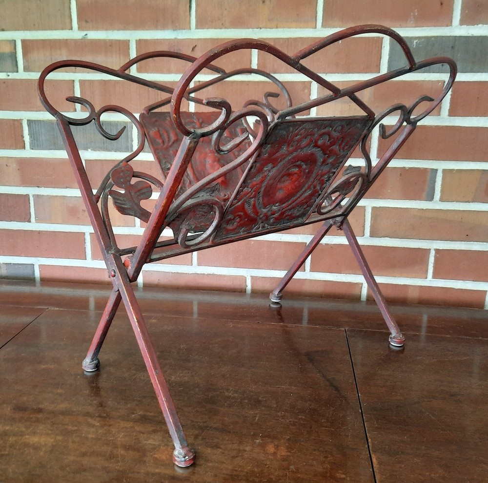 Red Metal Folding Magazine Newspaper Log Rack with Lion Head Leaf Scrollwork