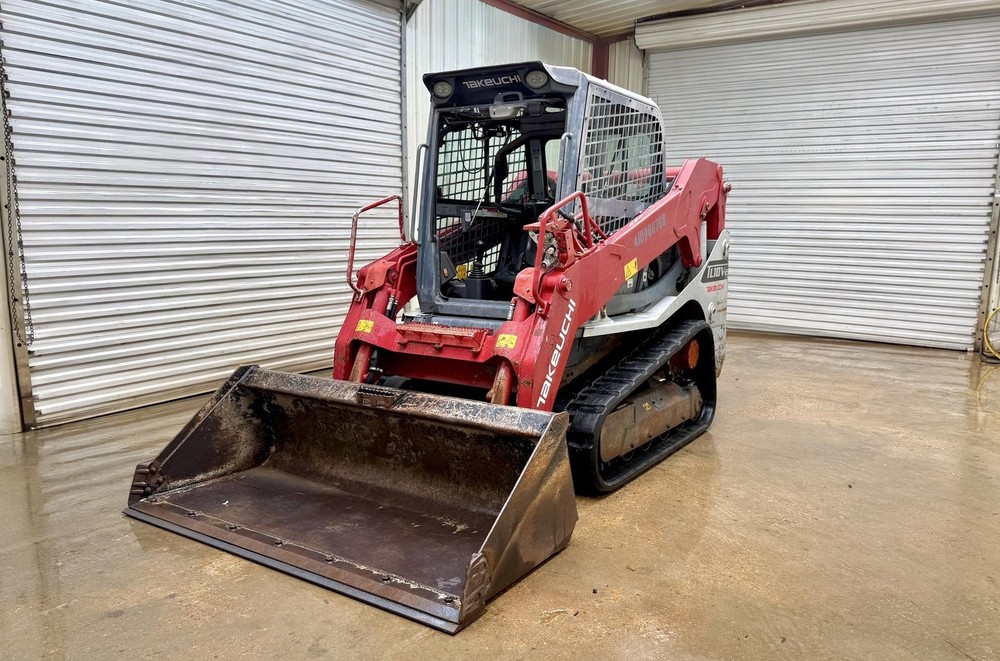 2017 TAKEUCHI TL10V2 CAB STANDARD FLOW SKID STEER